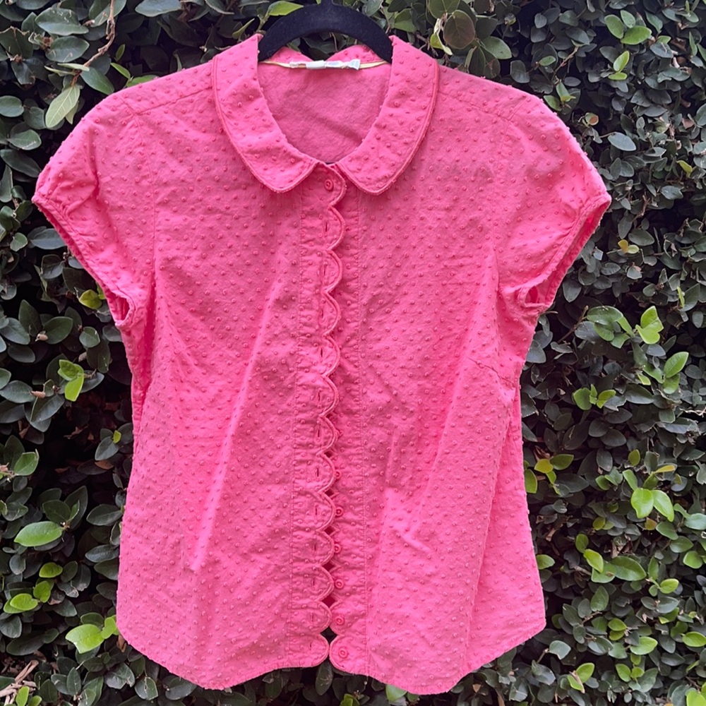 💗 Pink 💗 Swiss Dot, Peter Pan Collar, Short Sleeve, Button Up, Scalloping,